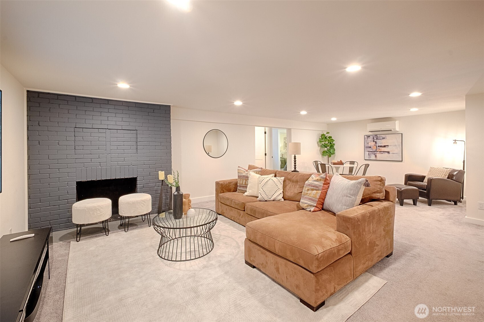 4521 SW Henderson Street