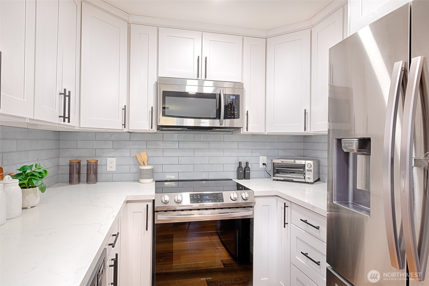 4521 SW Henderson Street