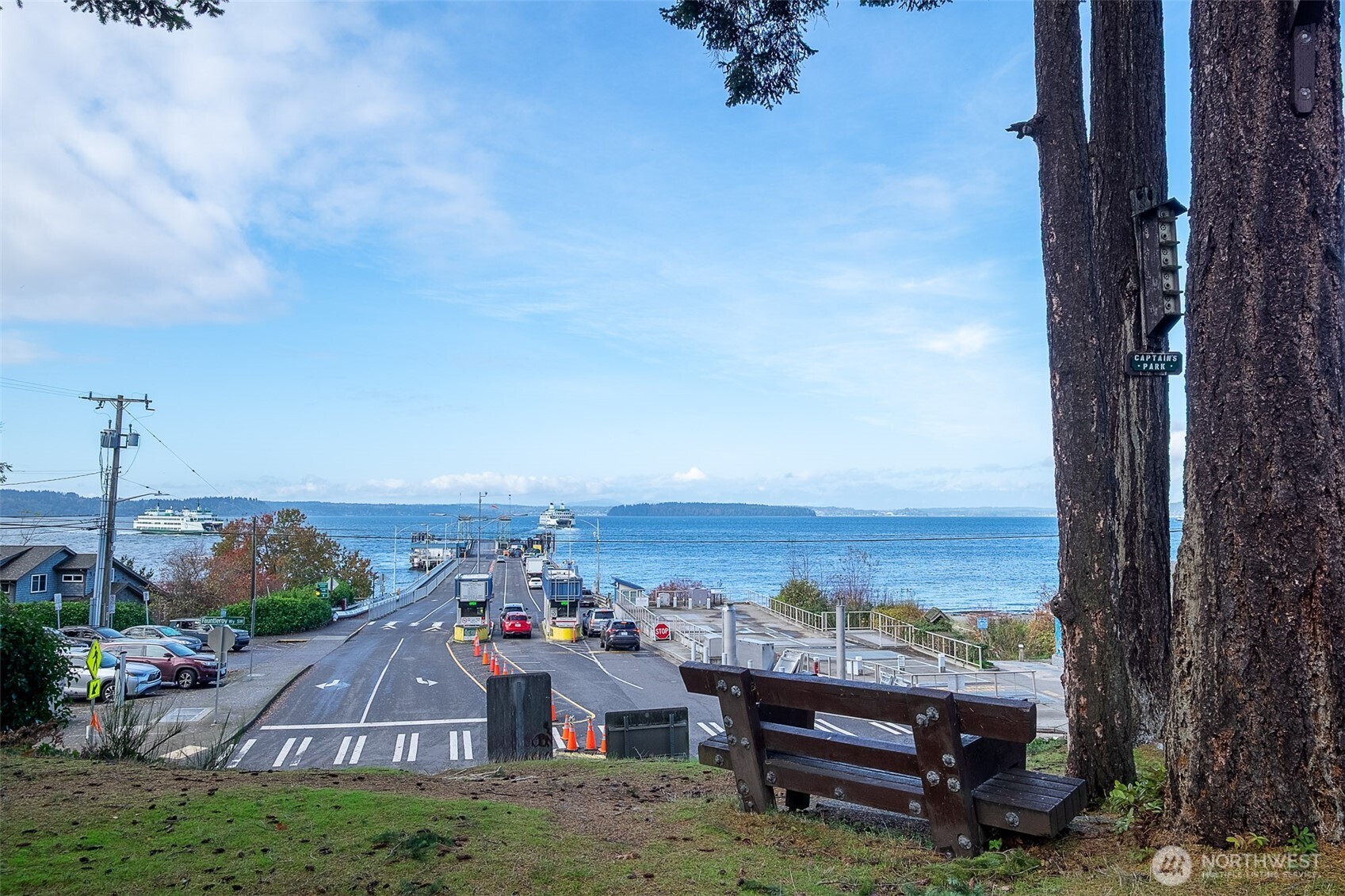 4521 SW Henderson Street