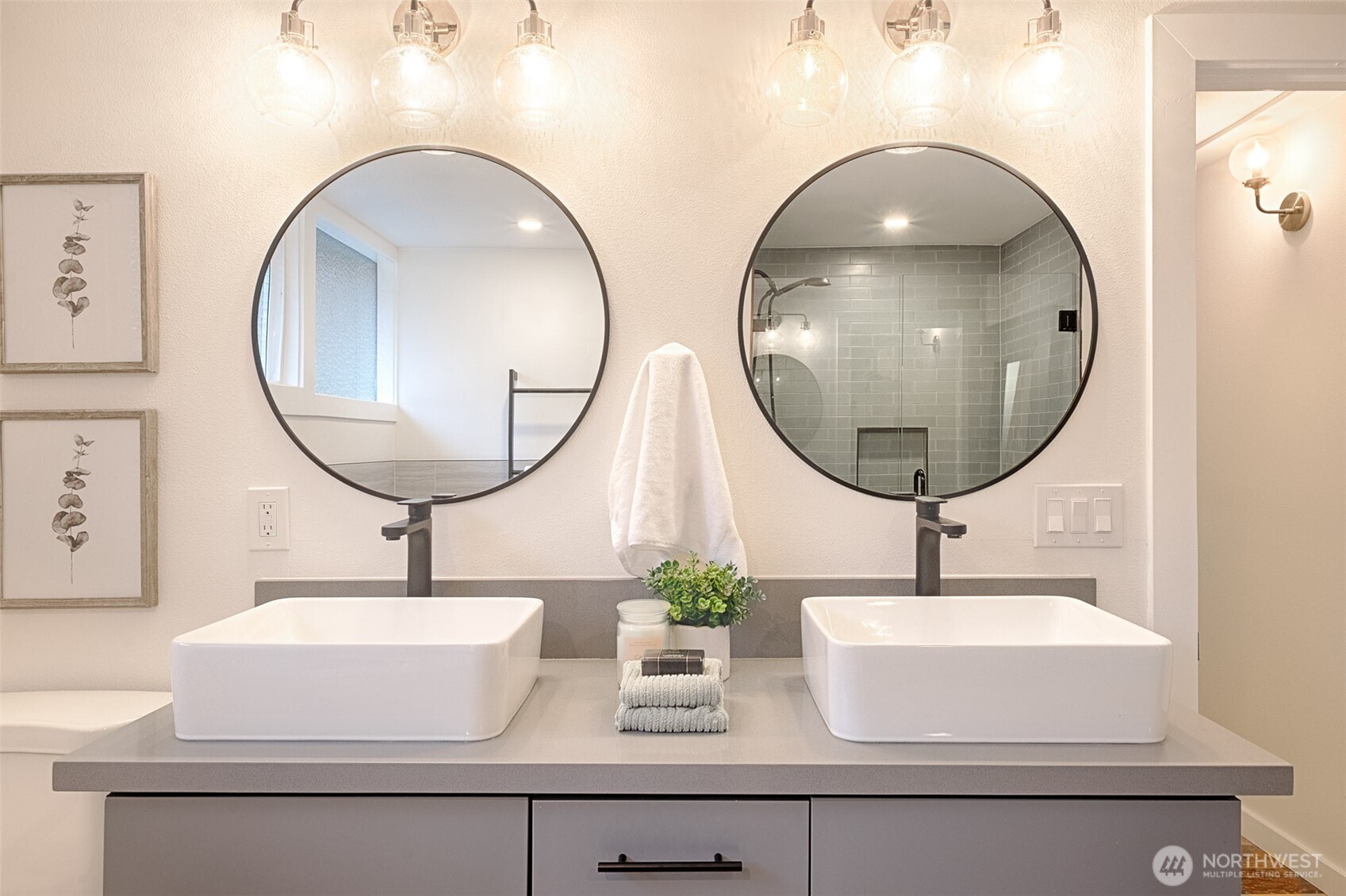 4521 SW Henderson Street