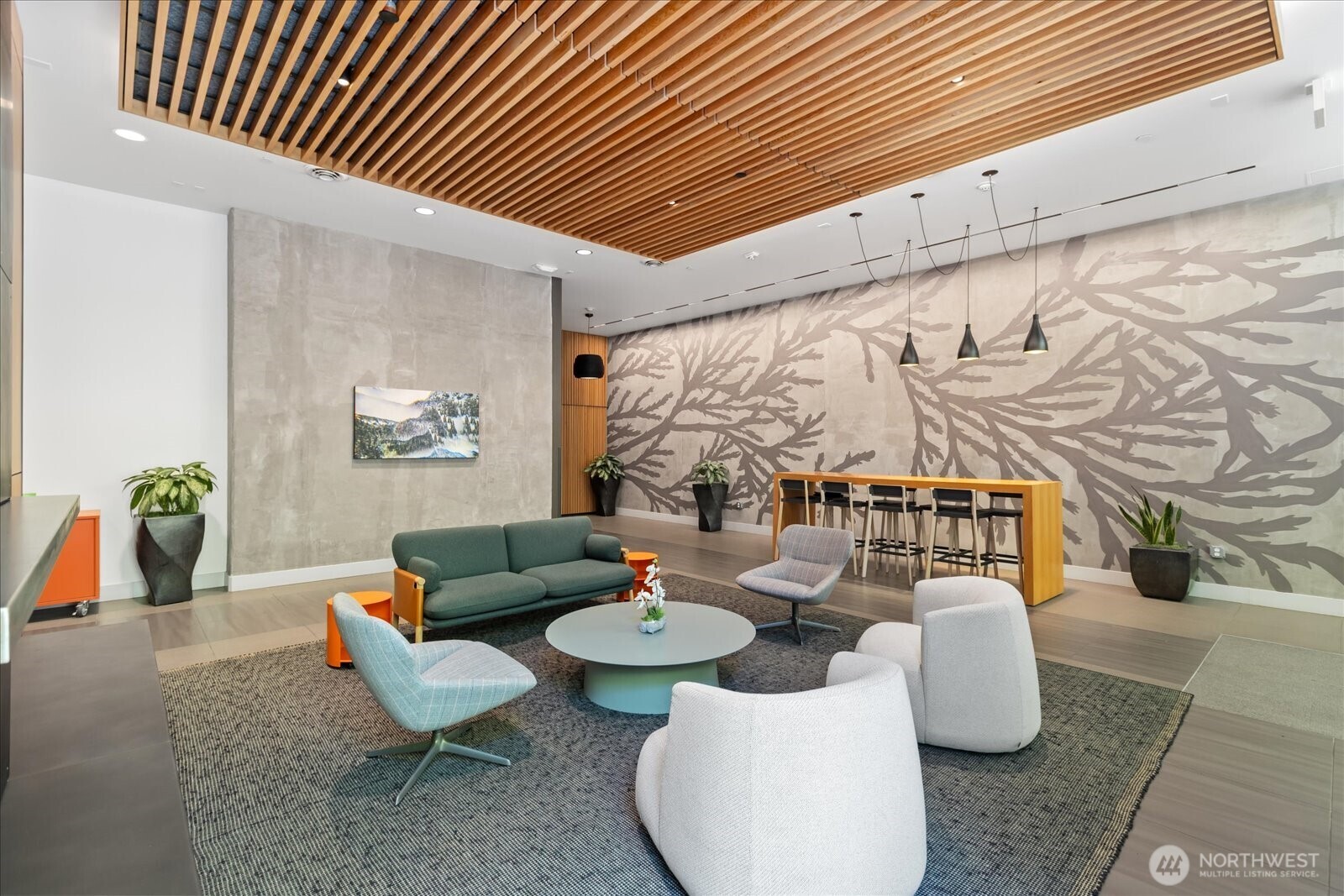 530 Broadway E Unit: 406