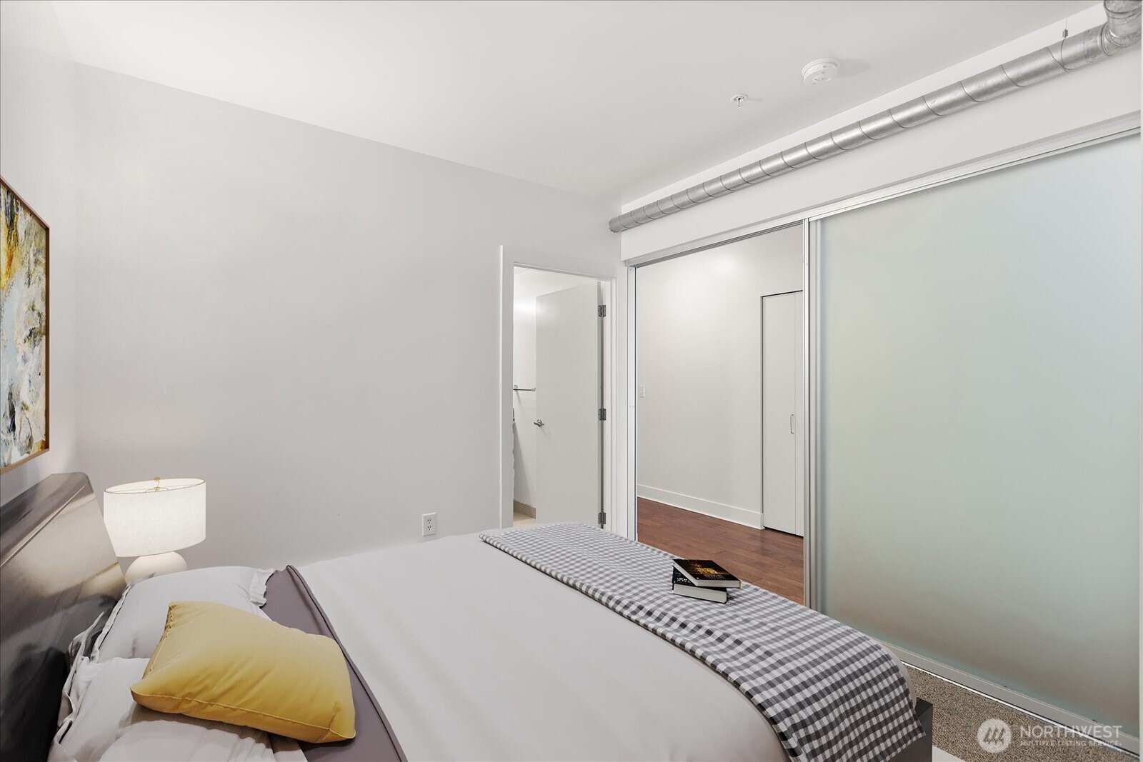 530 Broadway E Unit: 406