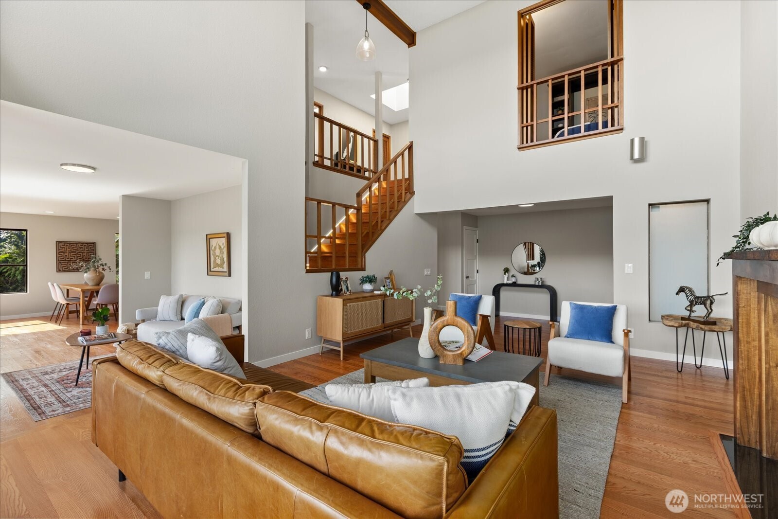 11737 Lakeside Avenue NE