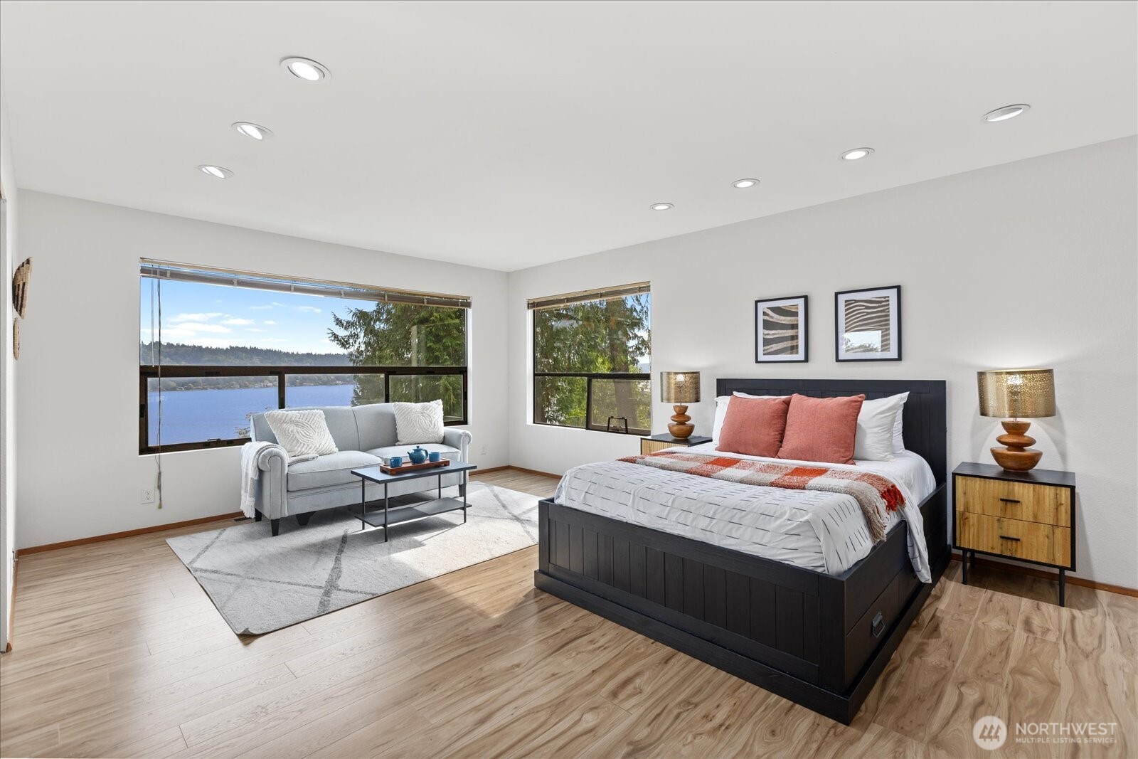 11737 Lakeside Avenue NE