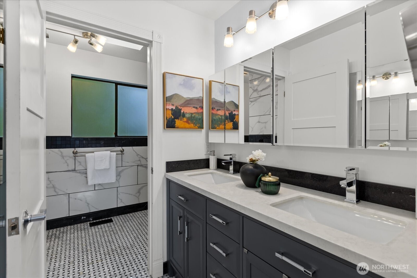 11737 Lakeside Avenue NE