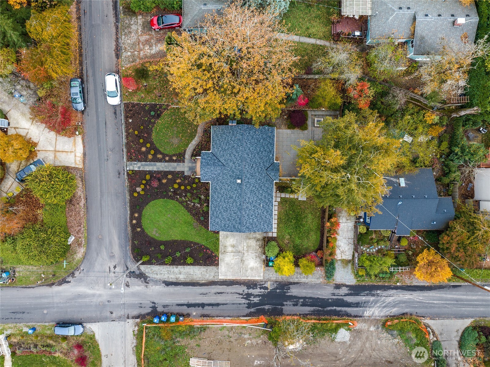 4703 S Hudson Street