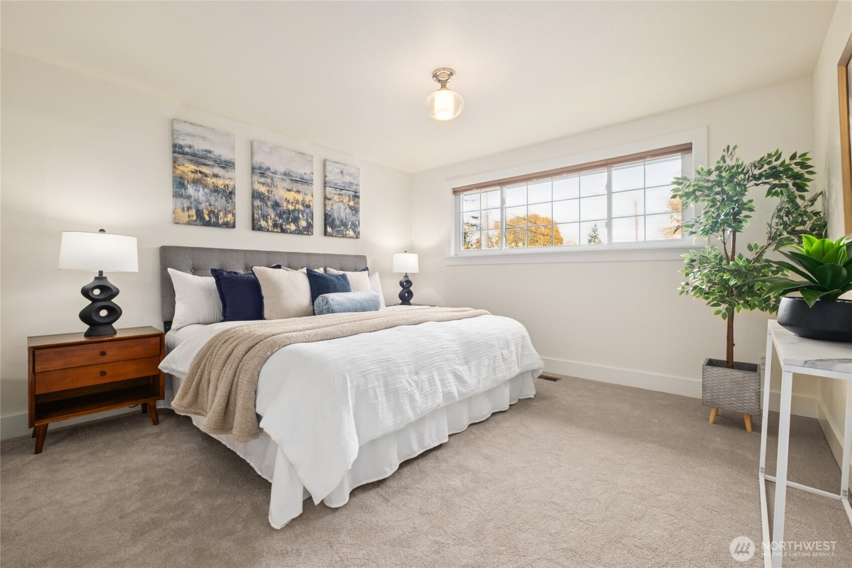 4703 S Hudson Street