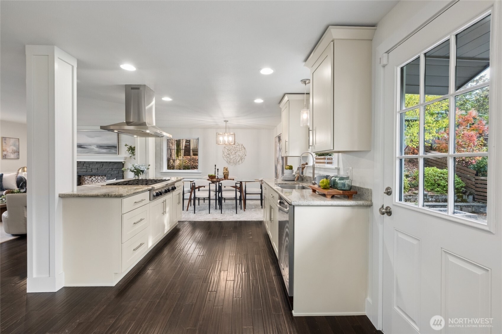 4703 S Hudson Street