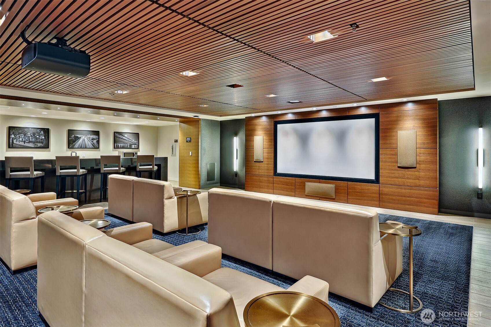 588 Bell Street Unit: 2008S