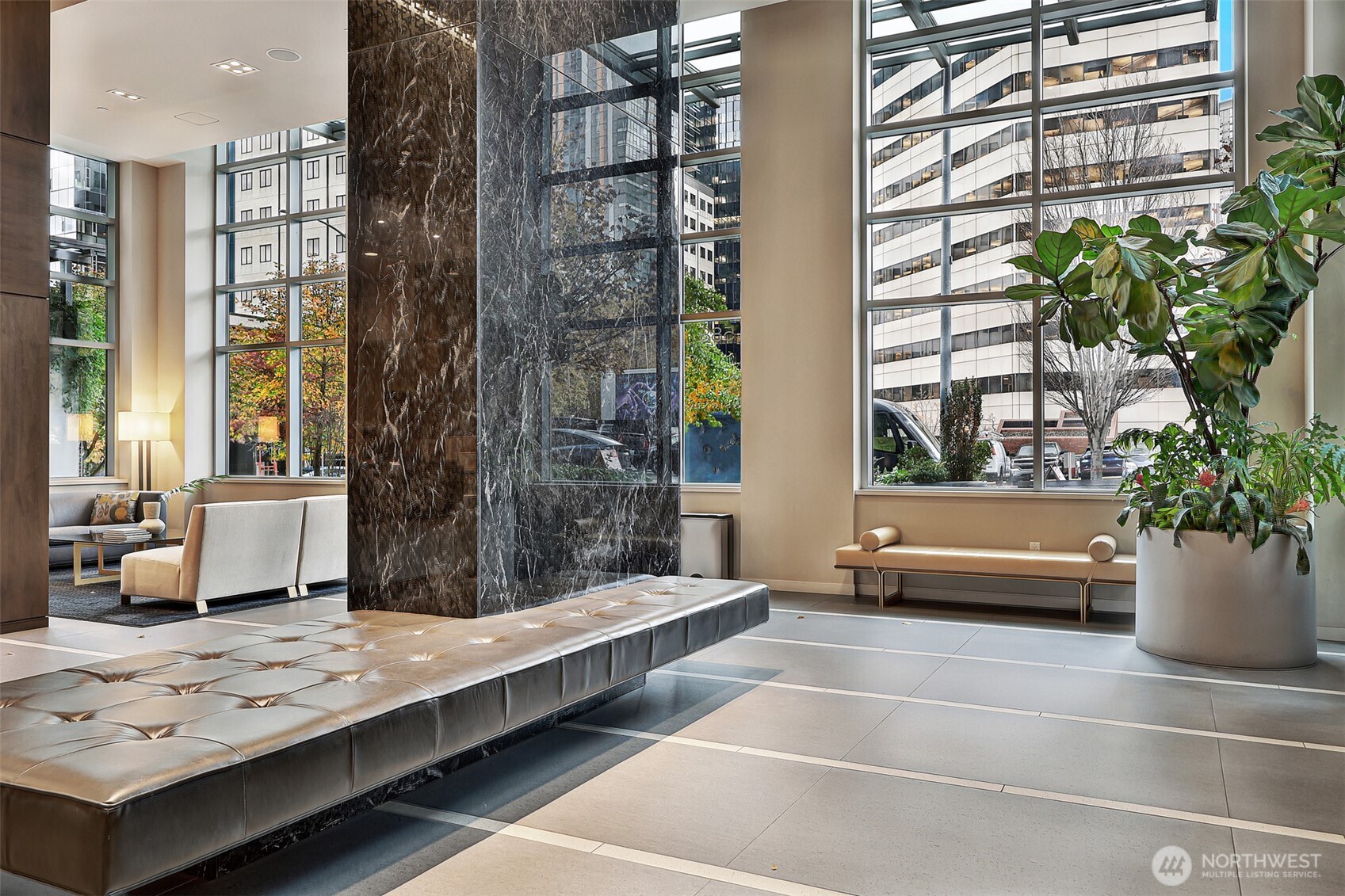 588 Bell Street Unit: 2008S