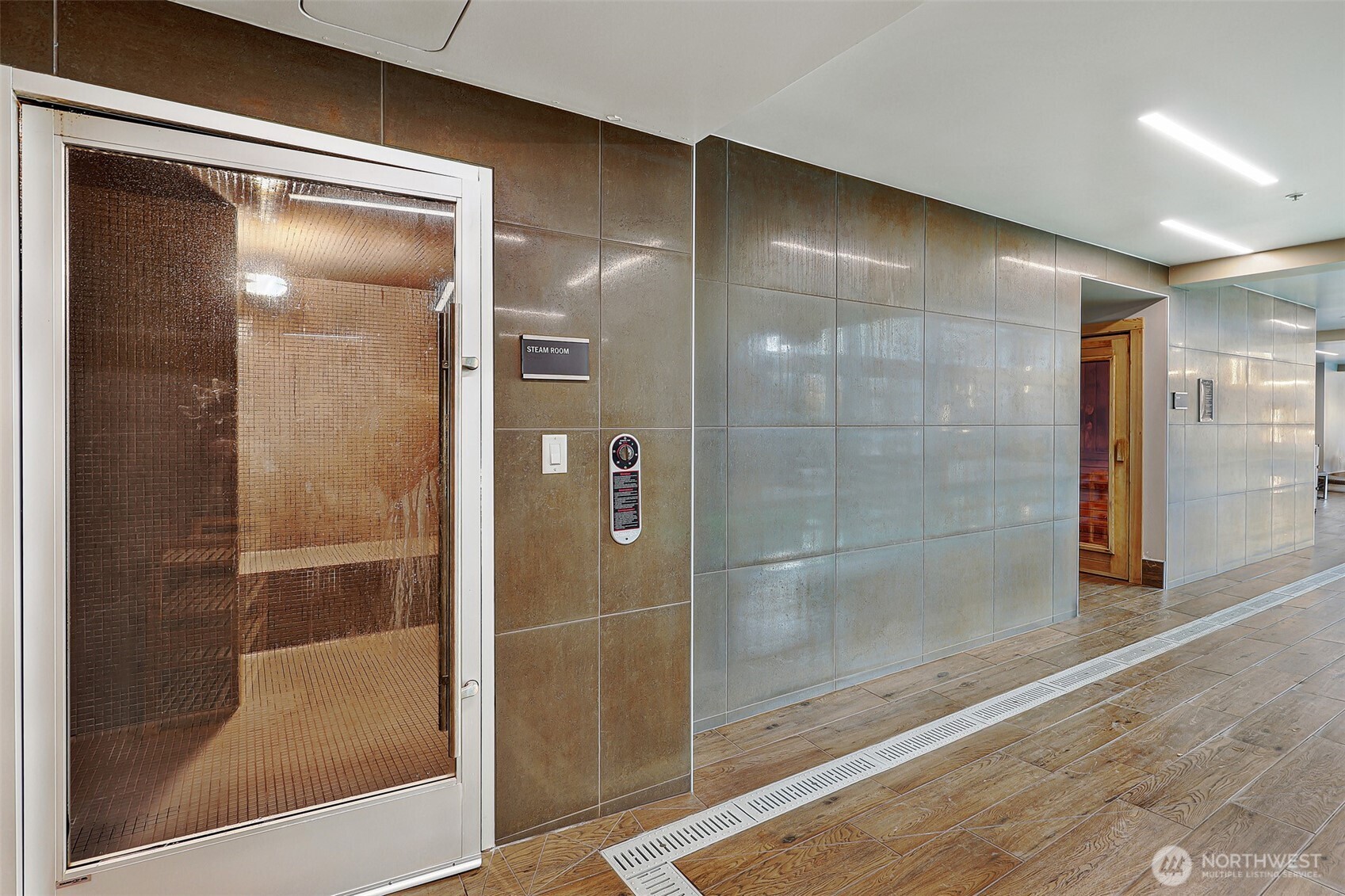 588 Bell Street Unit: 2008S