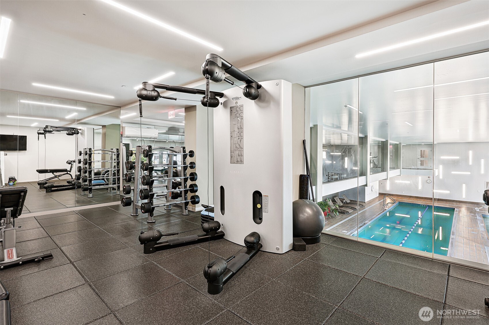 588 Bell Street Unit: 2008S