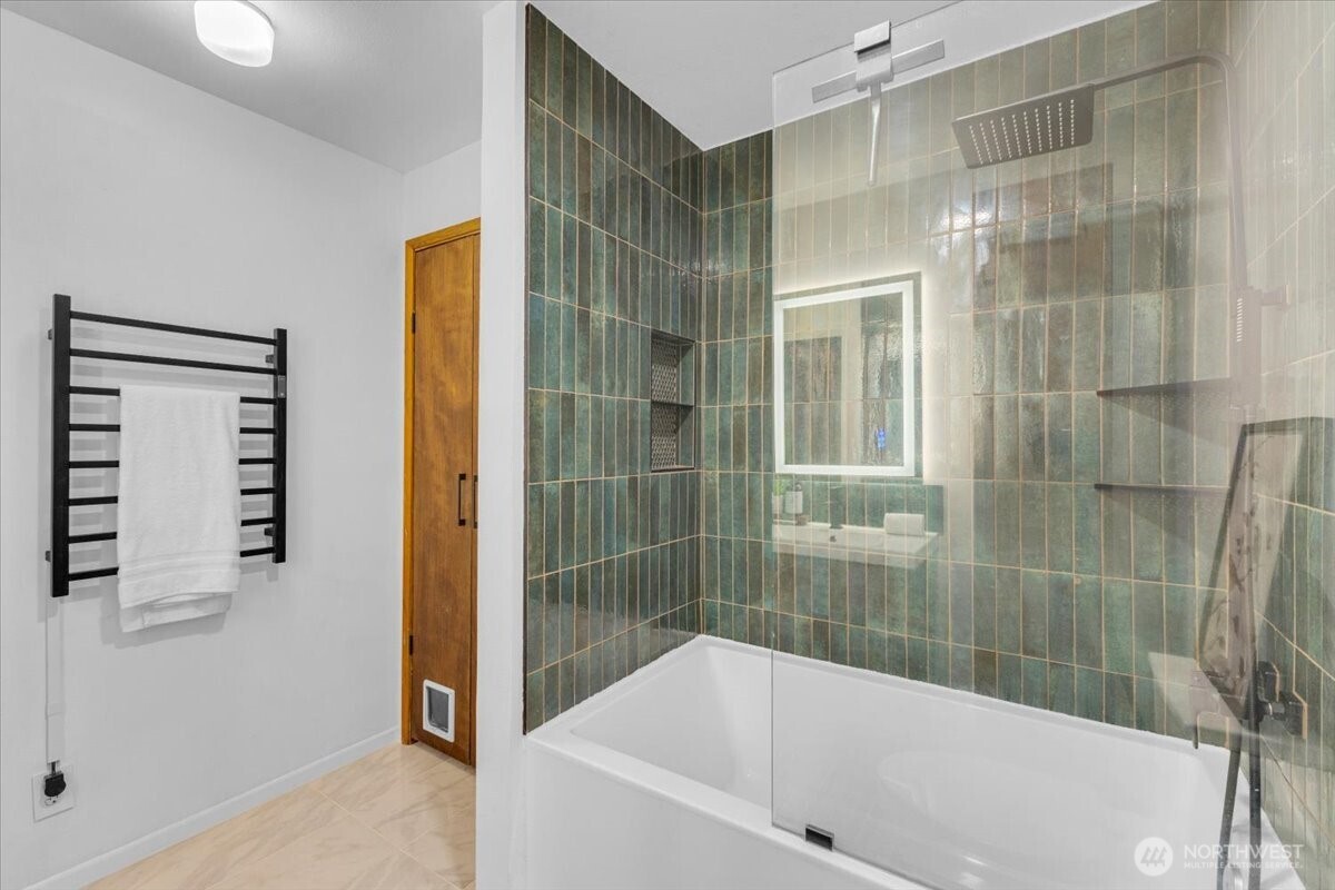 654 W Olympic Place Unit: 101