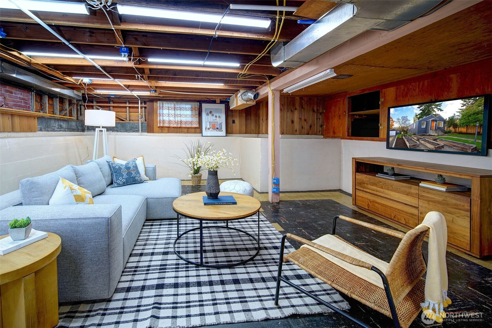 9016 Corliss Avenue N