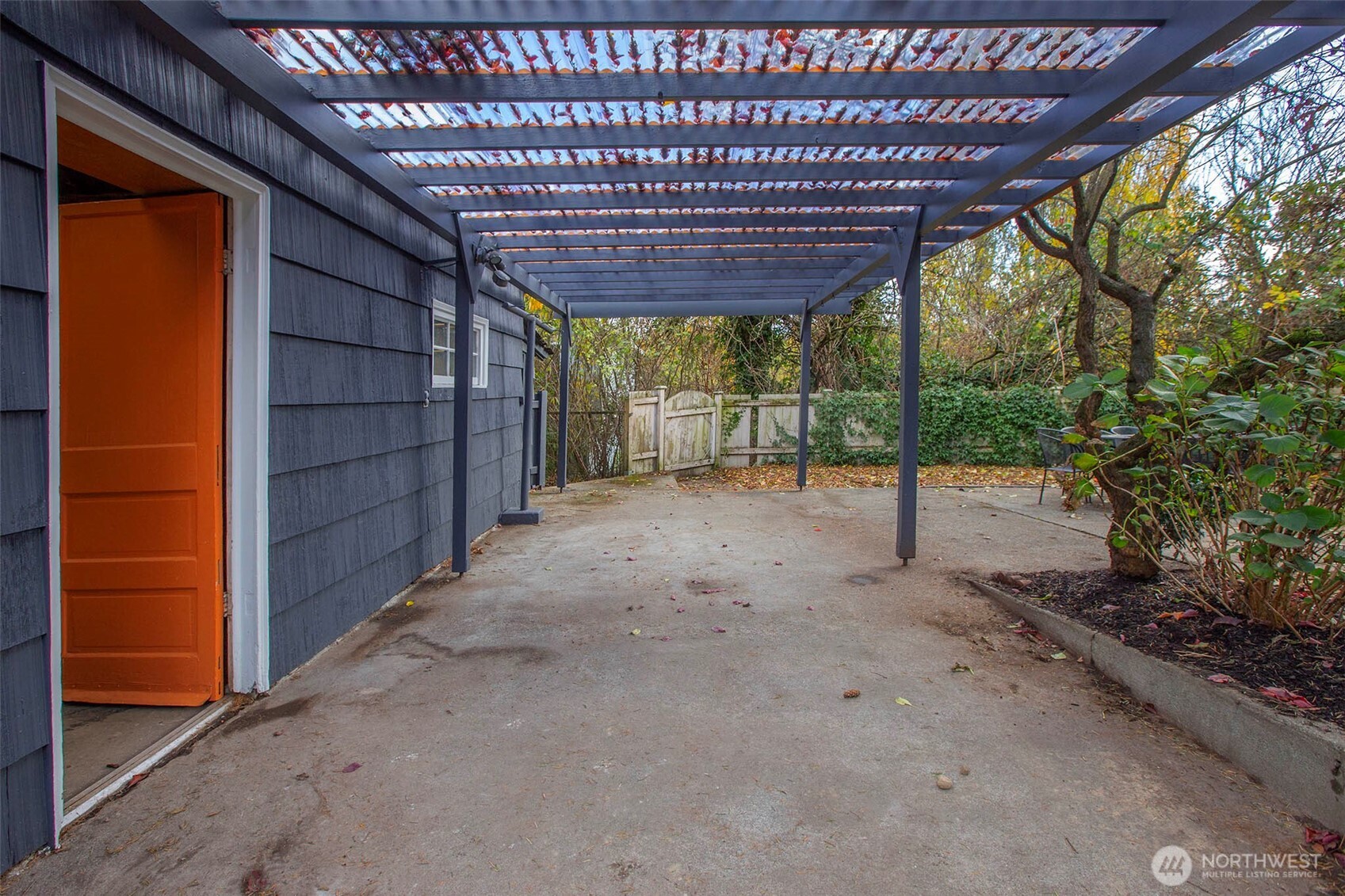 9016 Corliss Avenue N