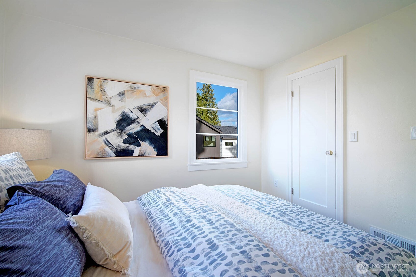 9016 Corliss Avenue N