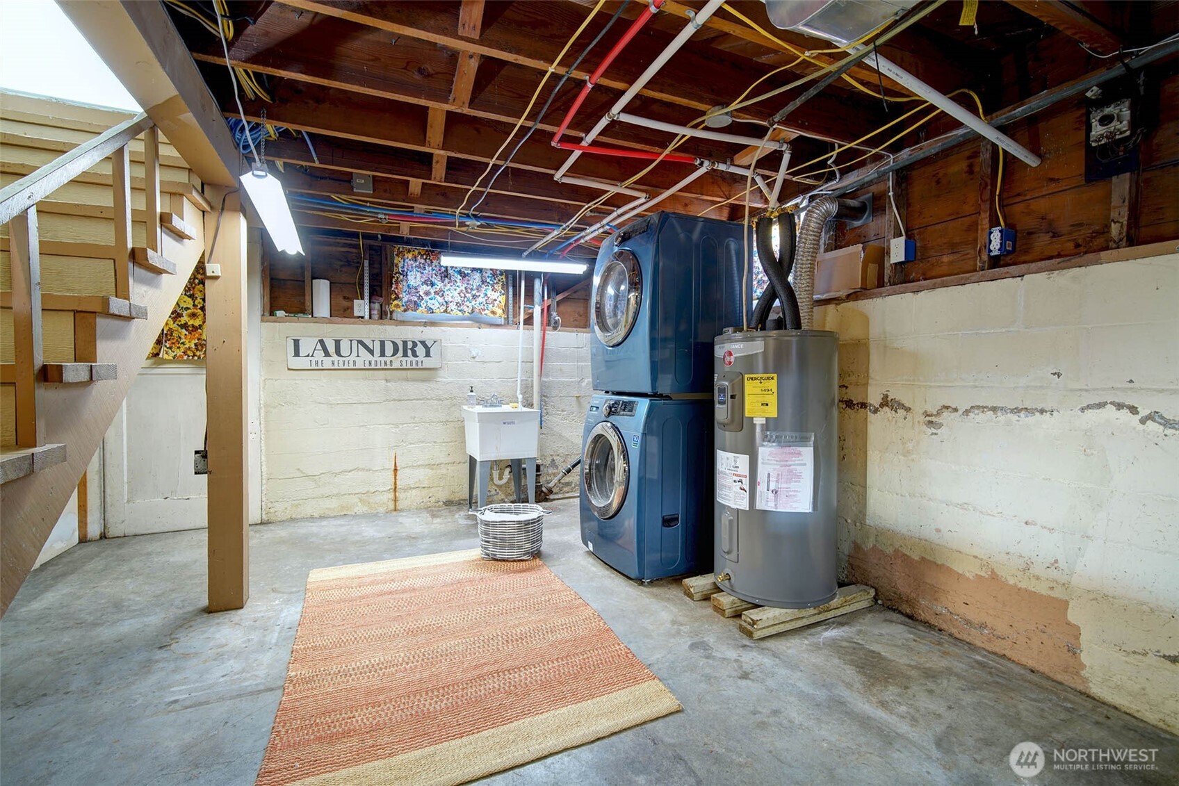 9016 Corliss Avenue N