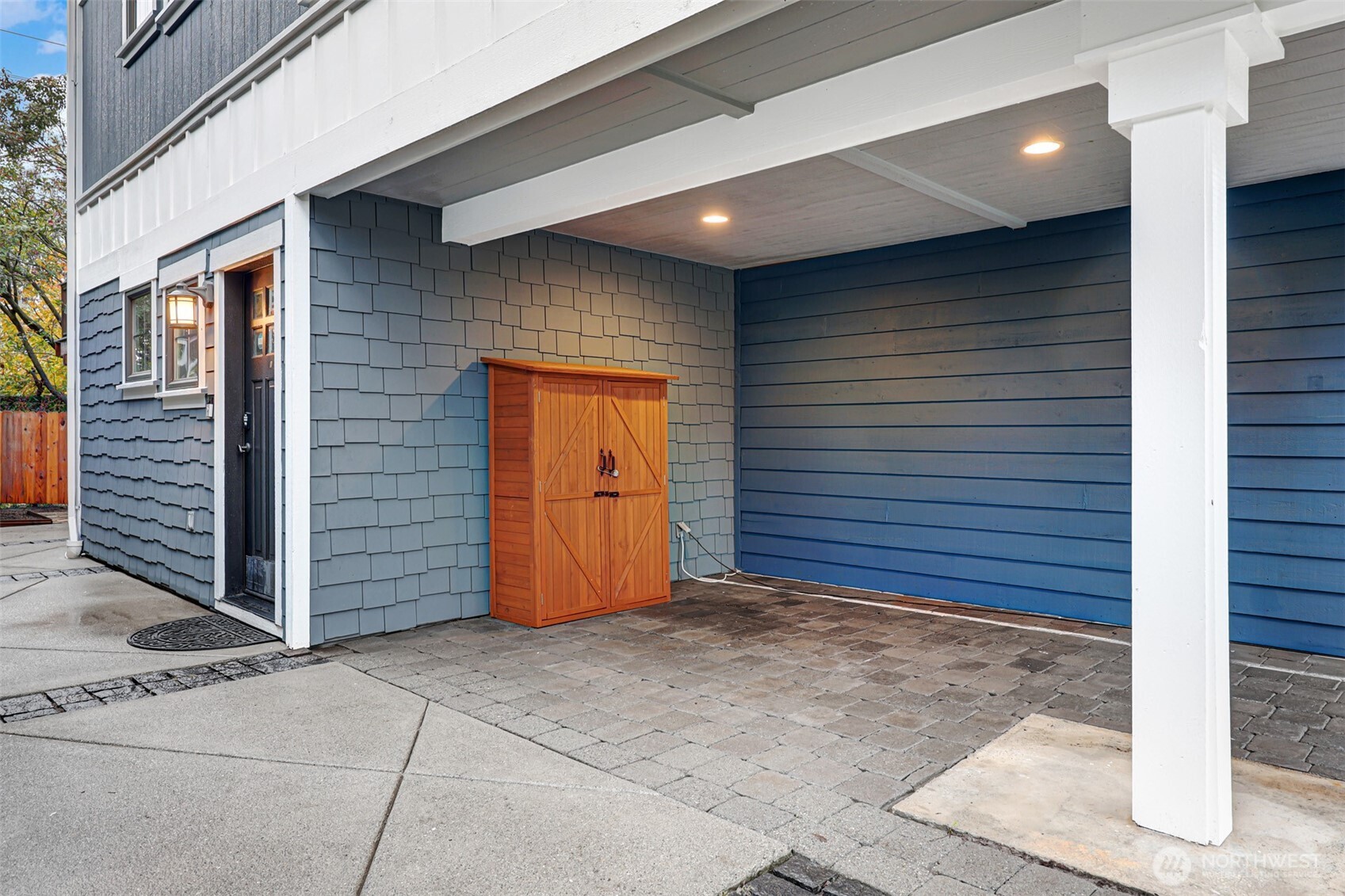 9005 Fremont Avenue N Unit: A