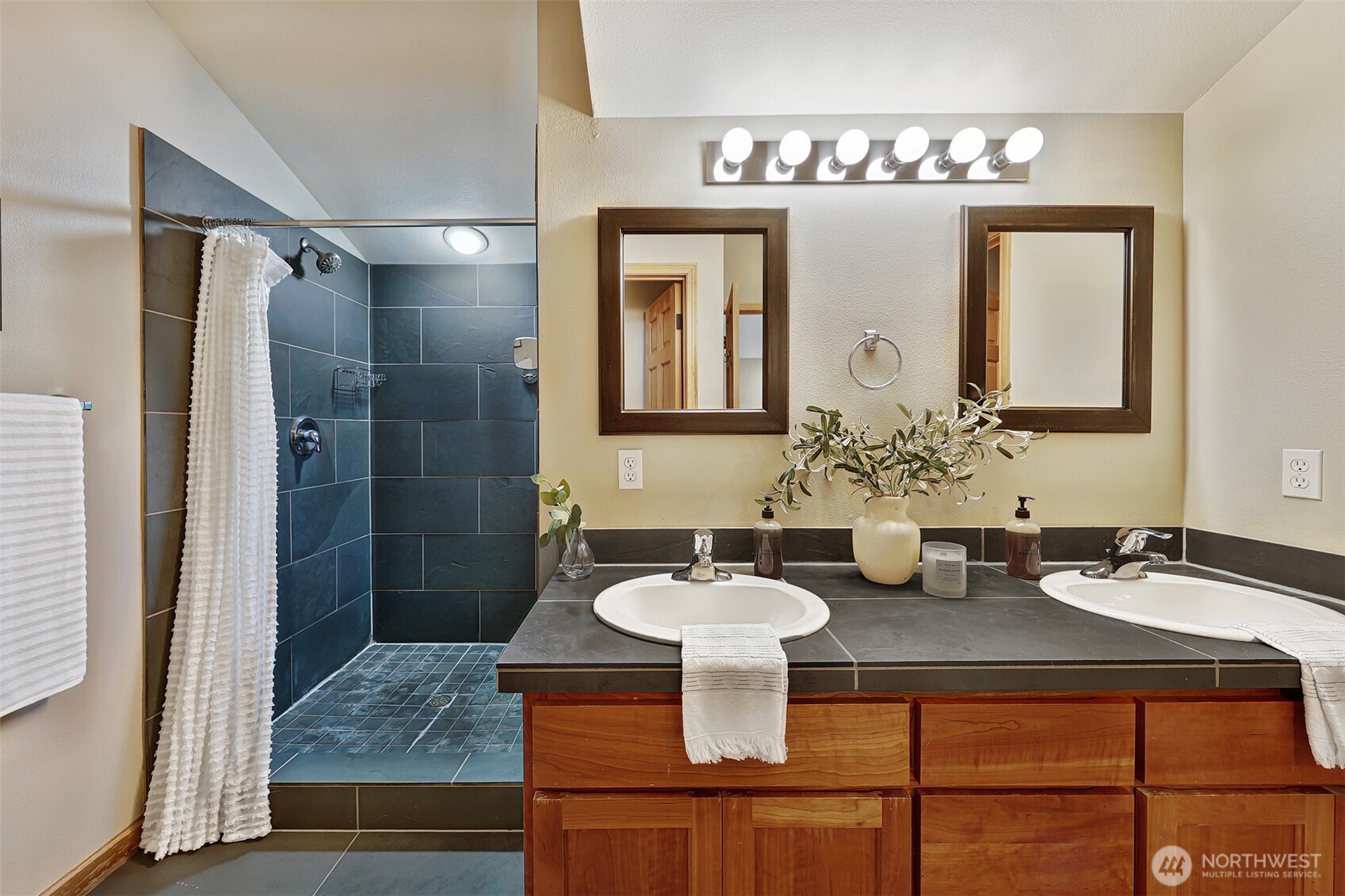 9005 Fremont Avenue N Unit: A