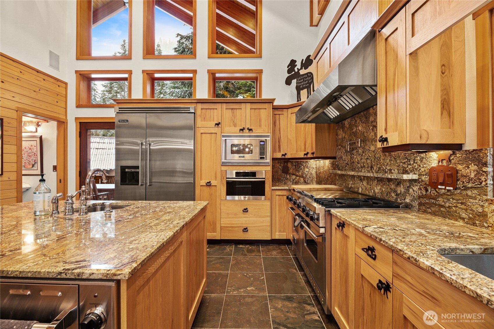 27 Alpental Strasse