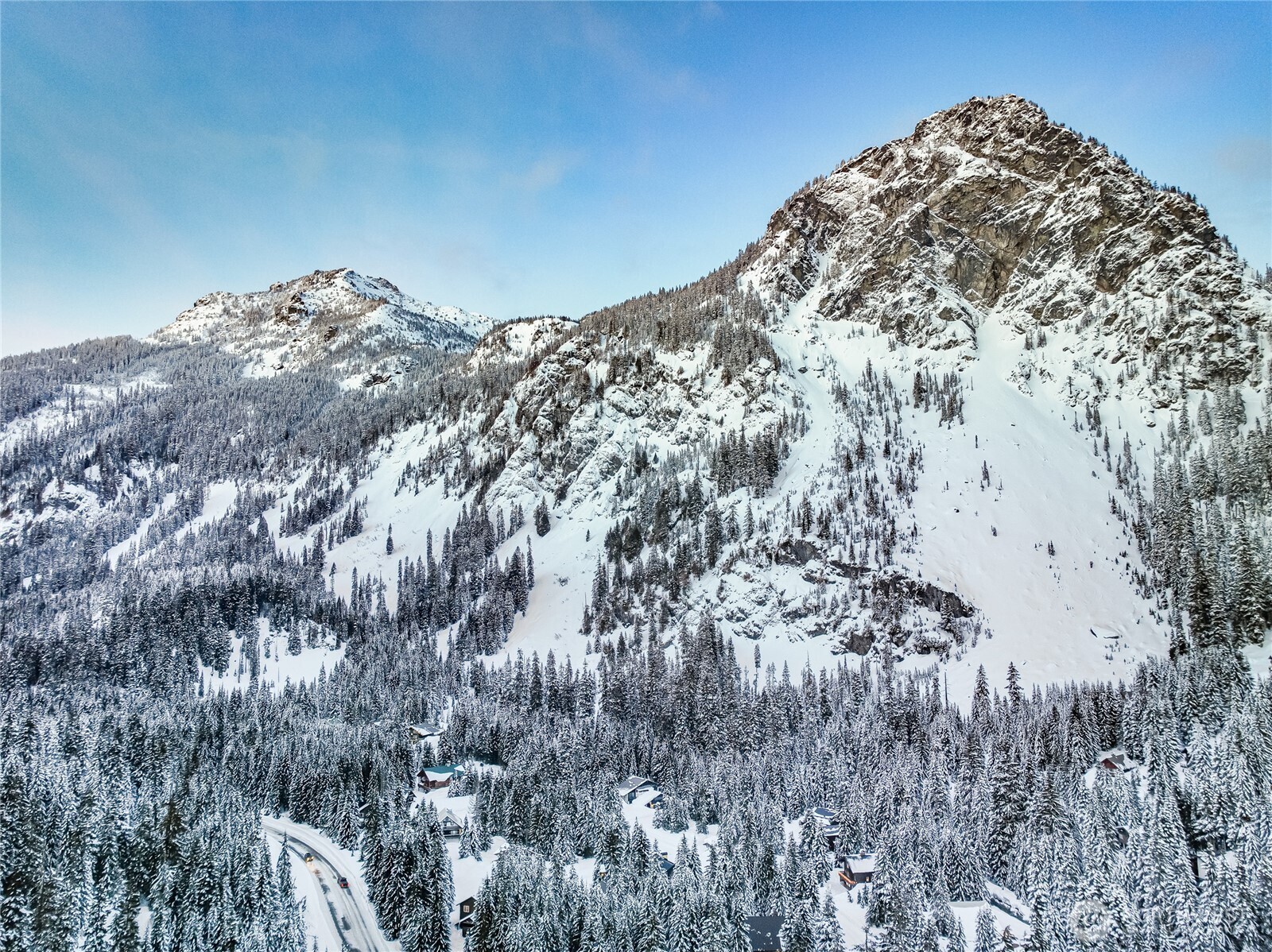 27 Alpental Strasse