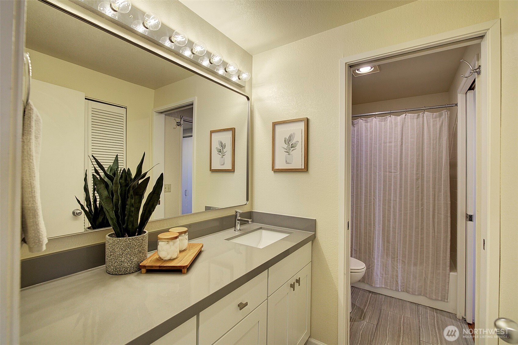 3890 Whitman Avenue N Unit: 301