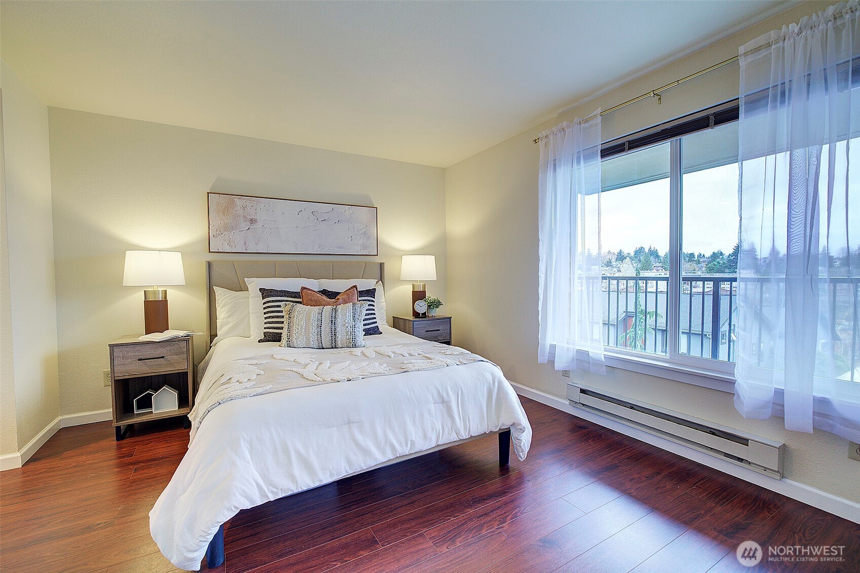 3890 Whitman Avenue N Unit: 301