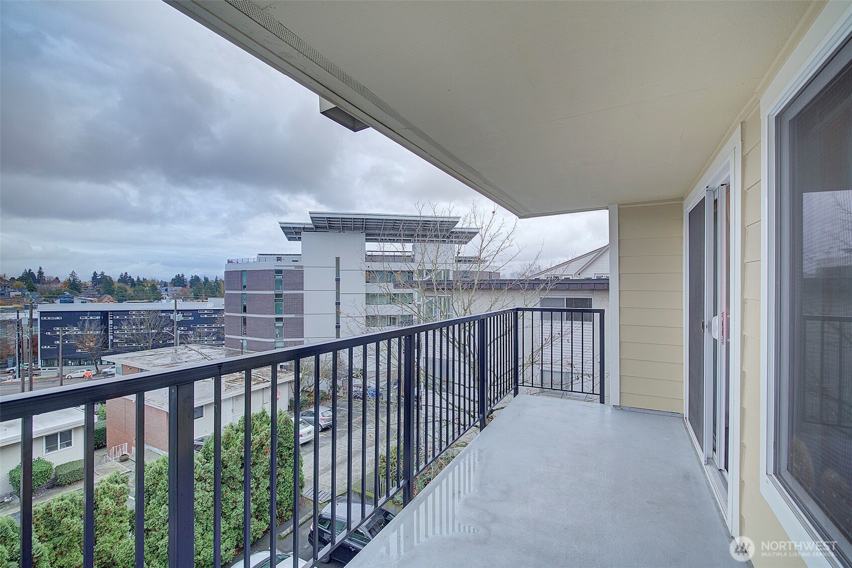 3890 Whitman Avenue N Unit: 301