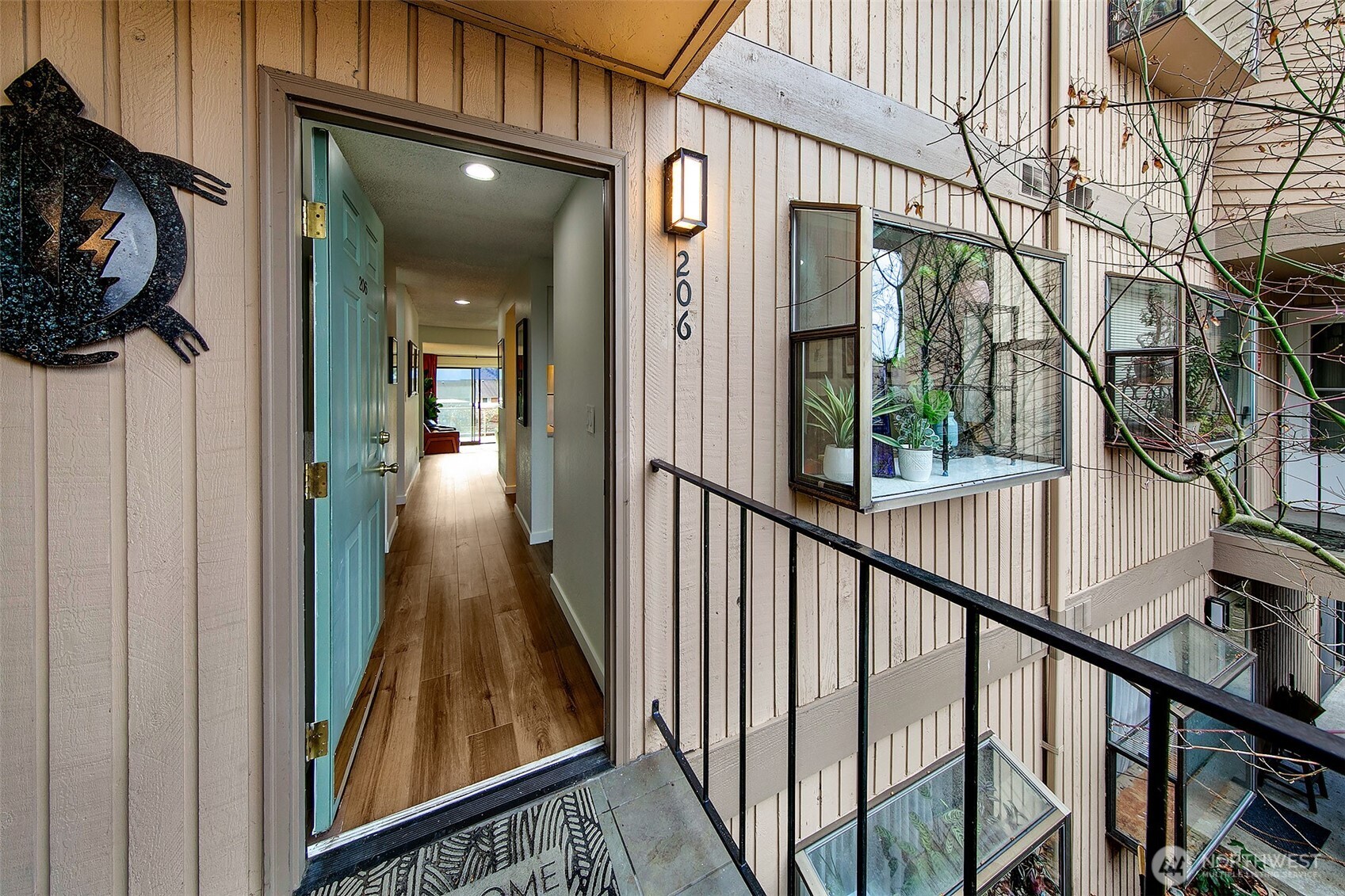 23001 Lakeview Drive Unit: I-206