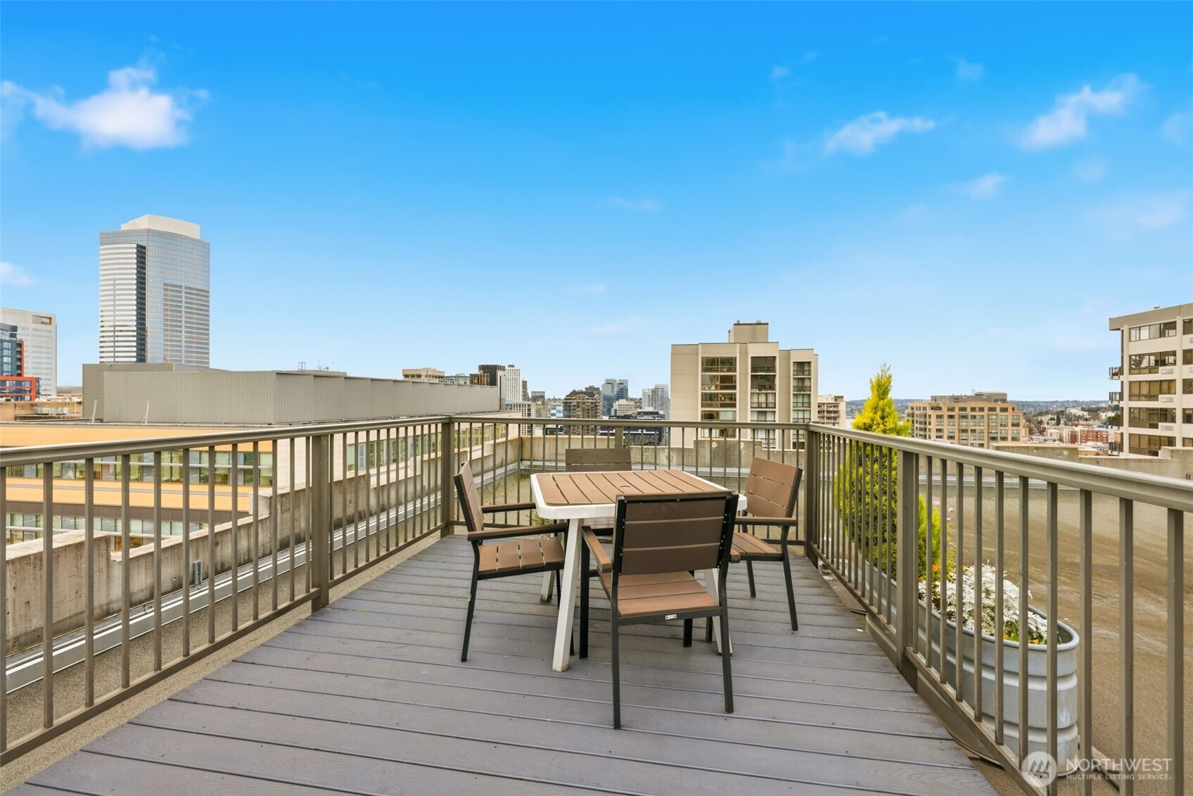 1105 Spring Street Unit: 408