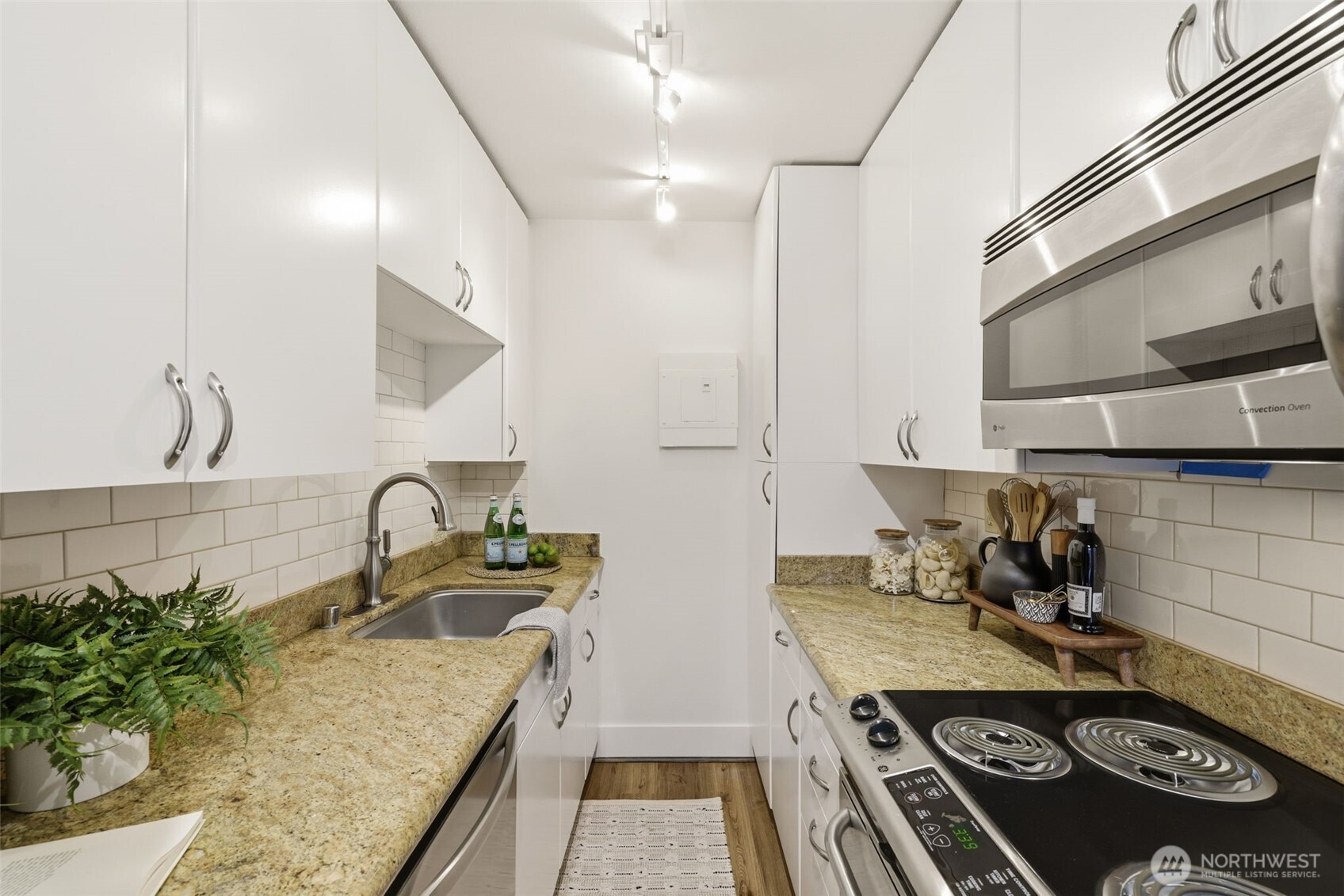 1105 Spring Street Unit: 408