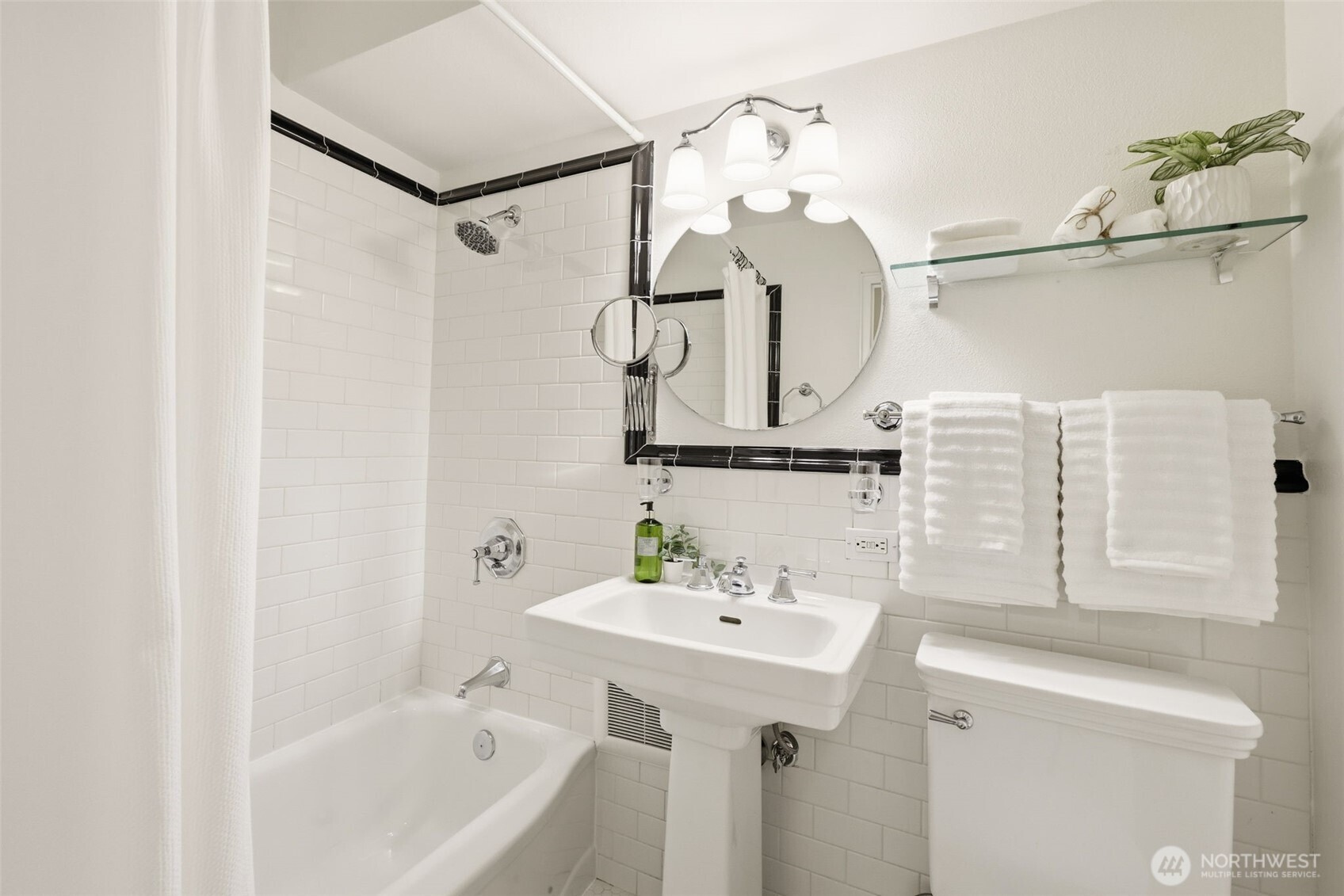 1105 Spring Street Unit: 408