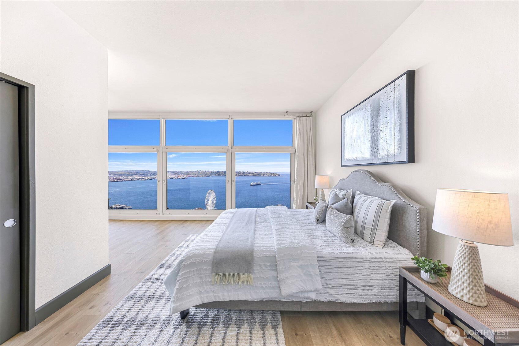 1415 2nd Avenue Unit: 2510