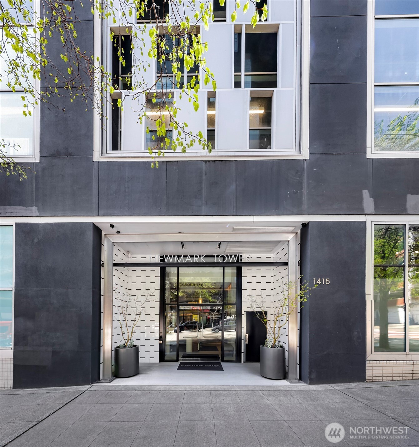 1415 2nd Avenue Unit: 2510
