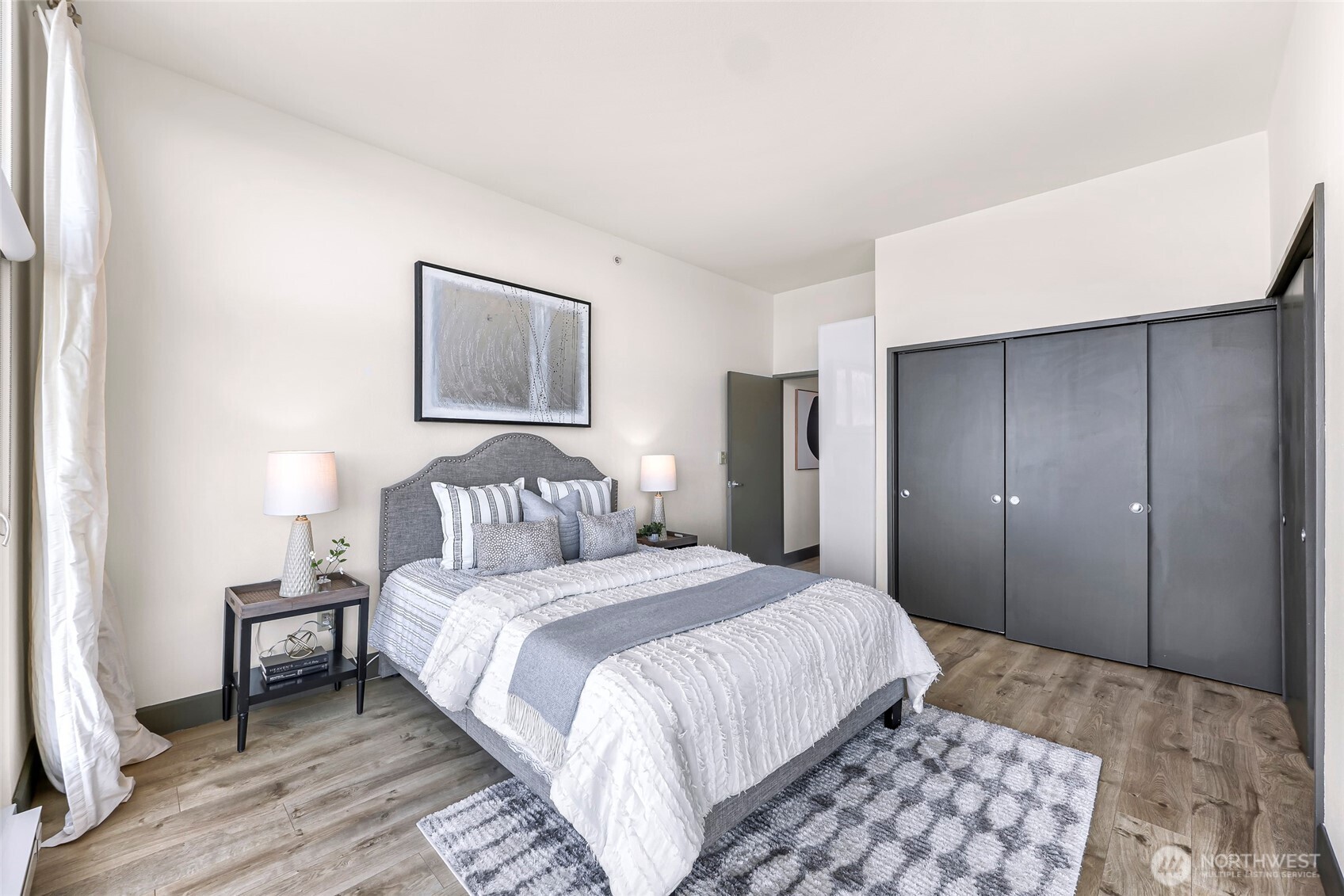 1415 2nd Avenue Unit: 2510
