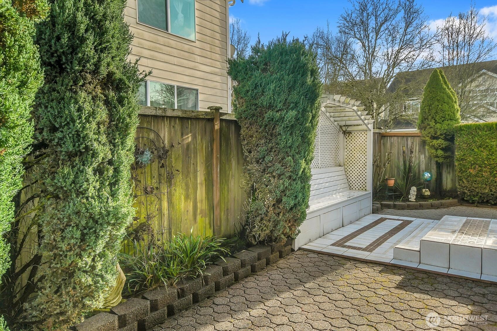 3259 Destination Avenue E