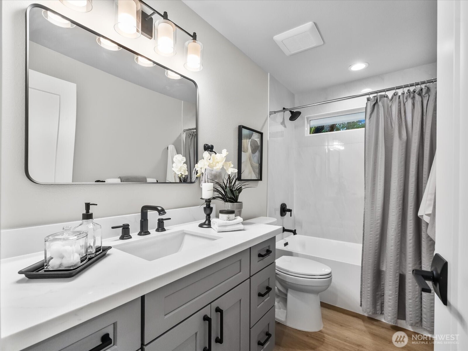 15544 30th Avenue NE