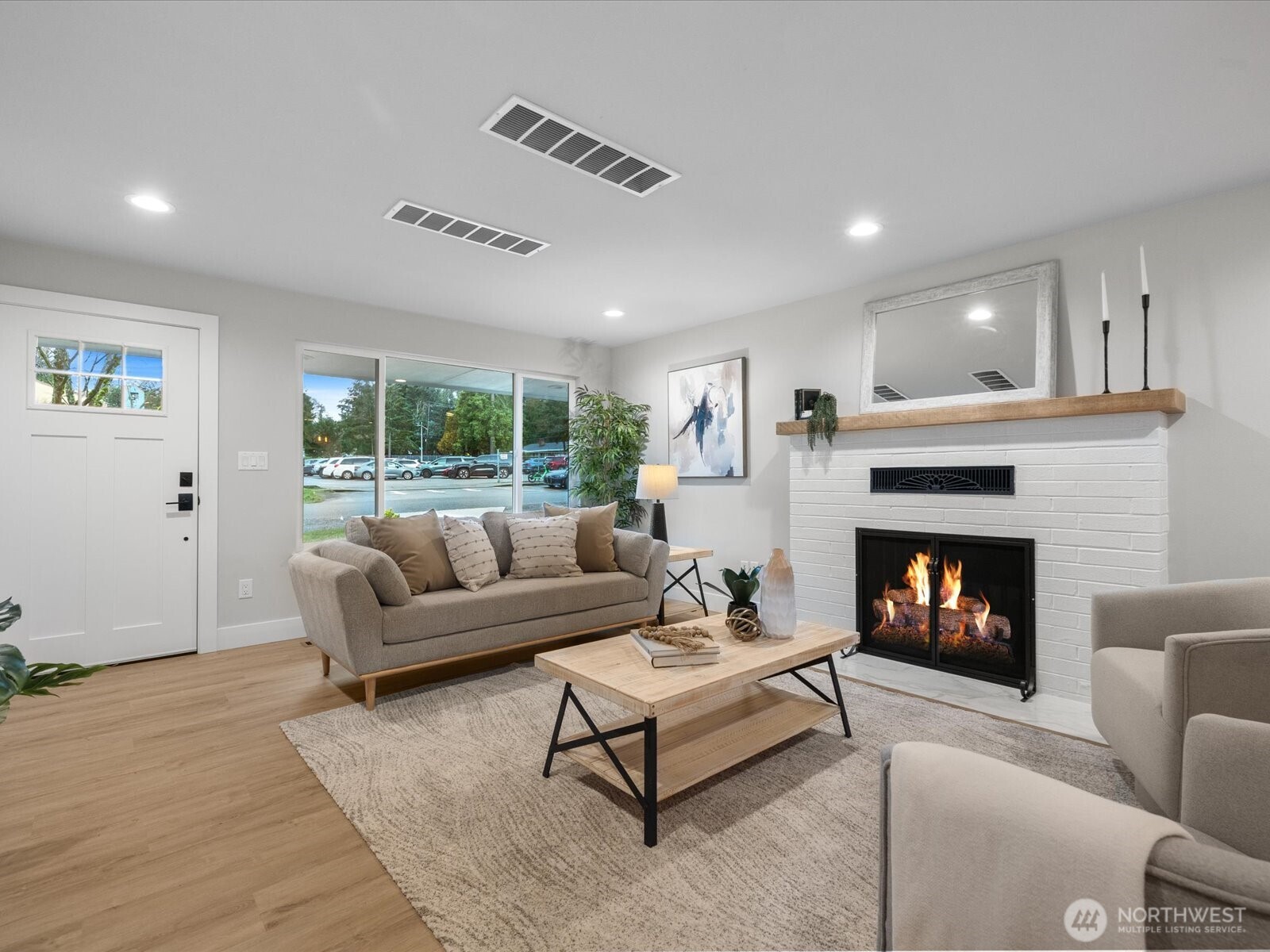 15544 30th Avenue NE