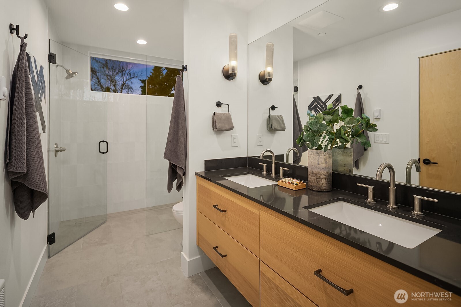 1810 E Mercer Street