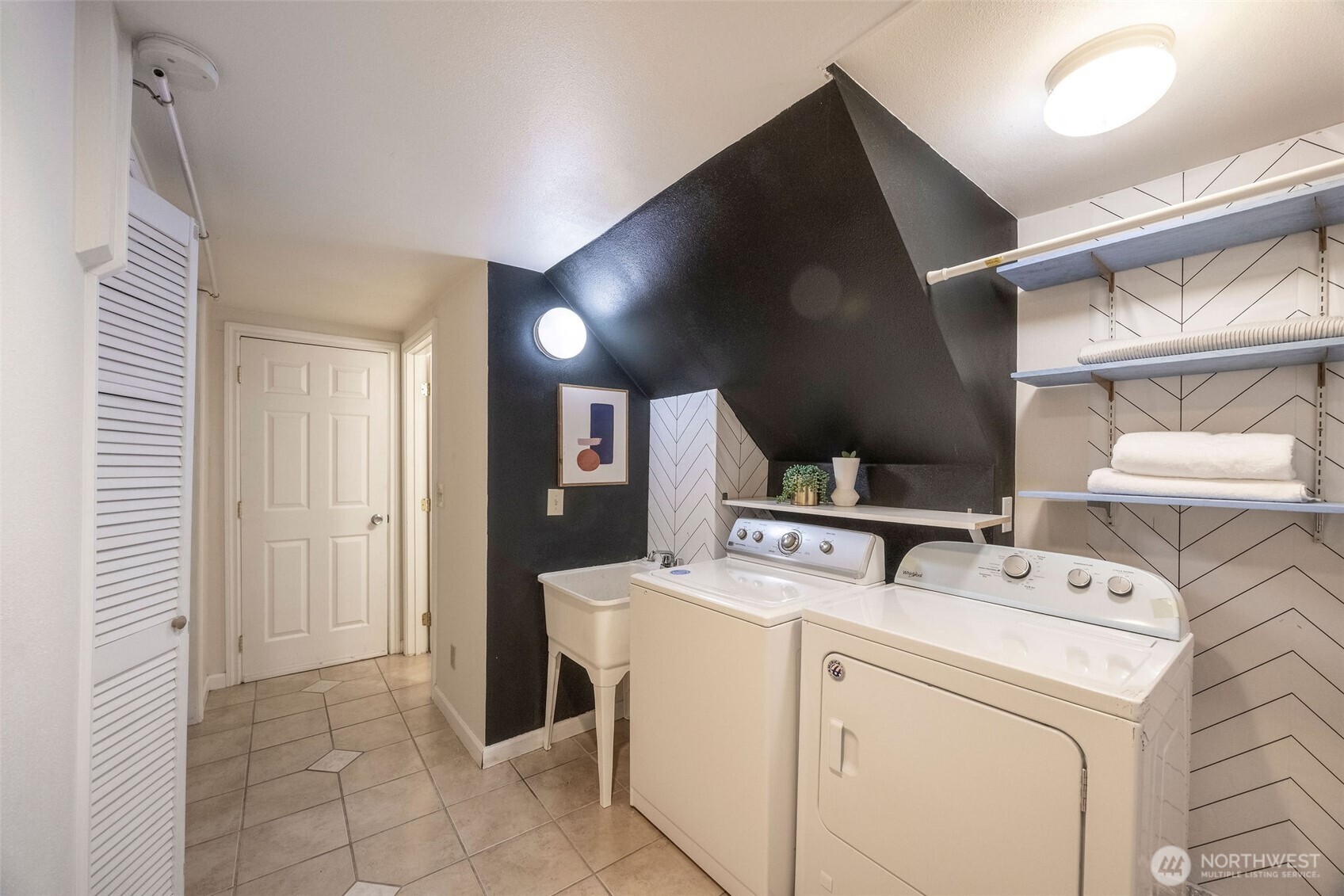 10020 18th Avenue SW