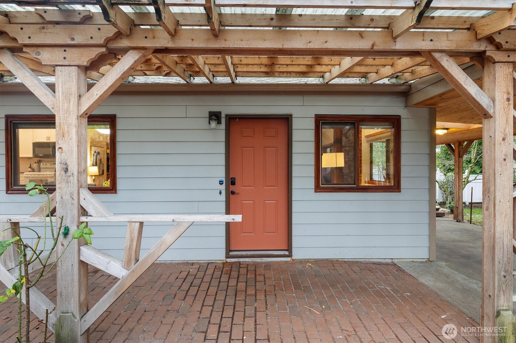 15760 Meridian Avenue N