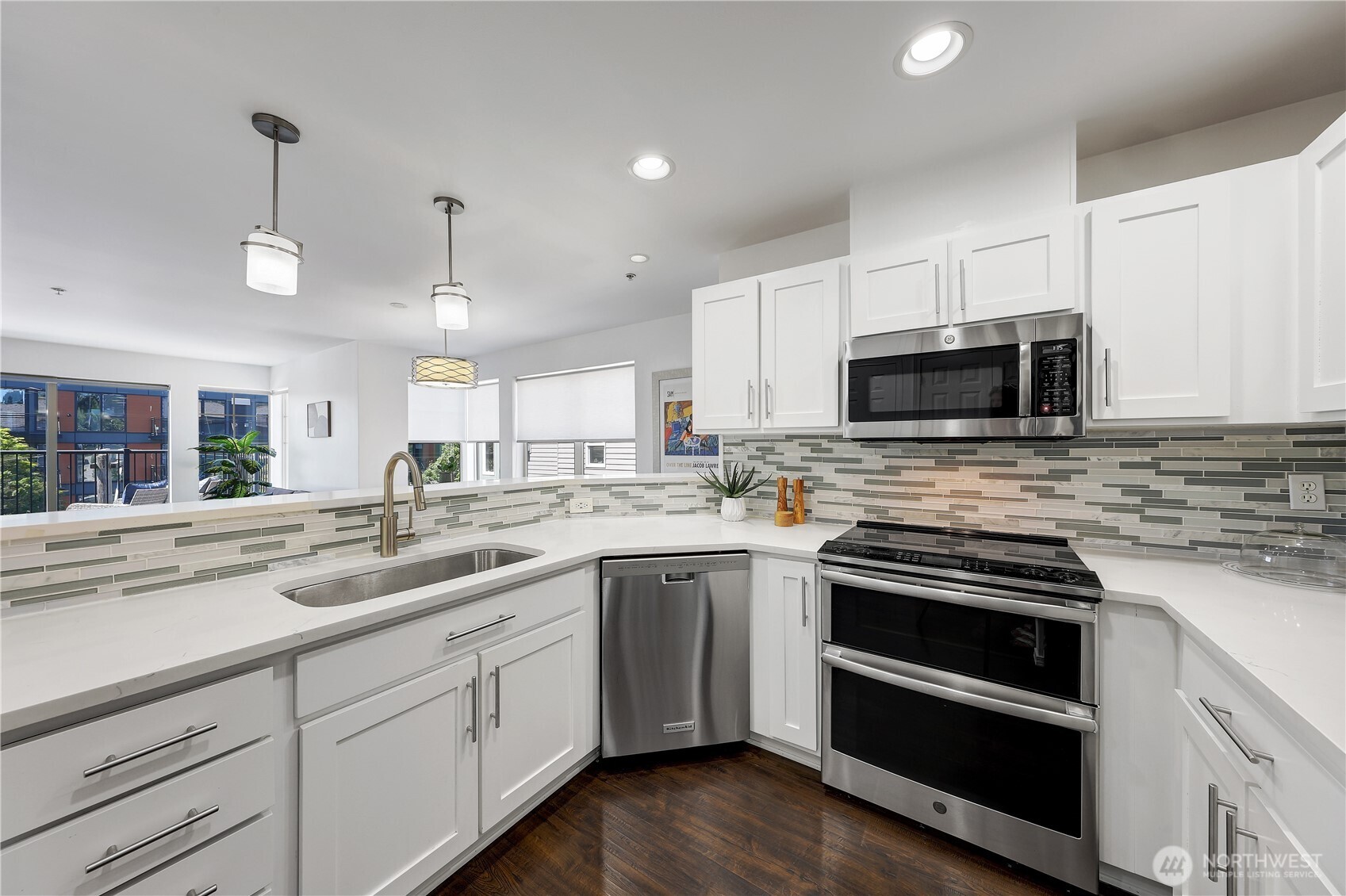 4026 Stone Way N Unit: 501