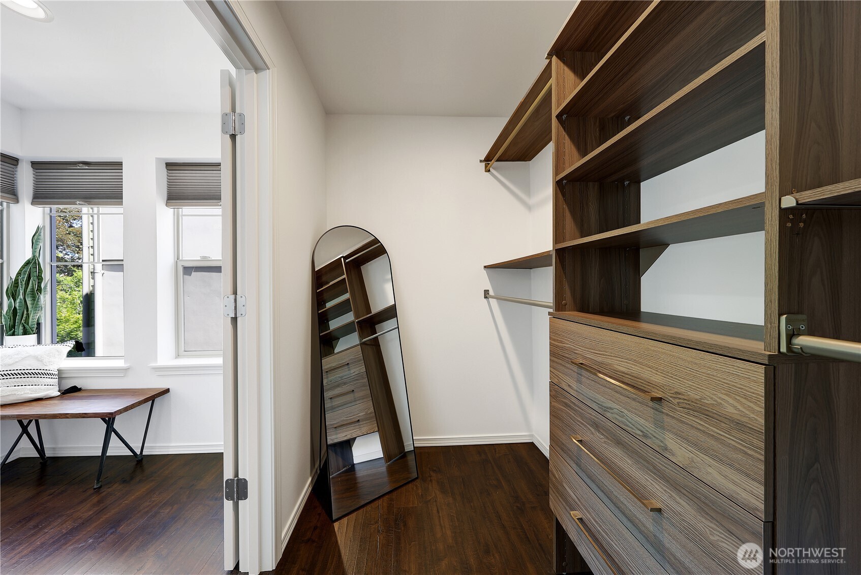 4026 Stone Way N Unit: 501