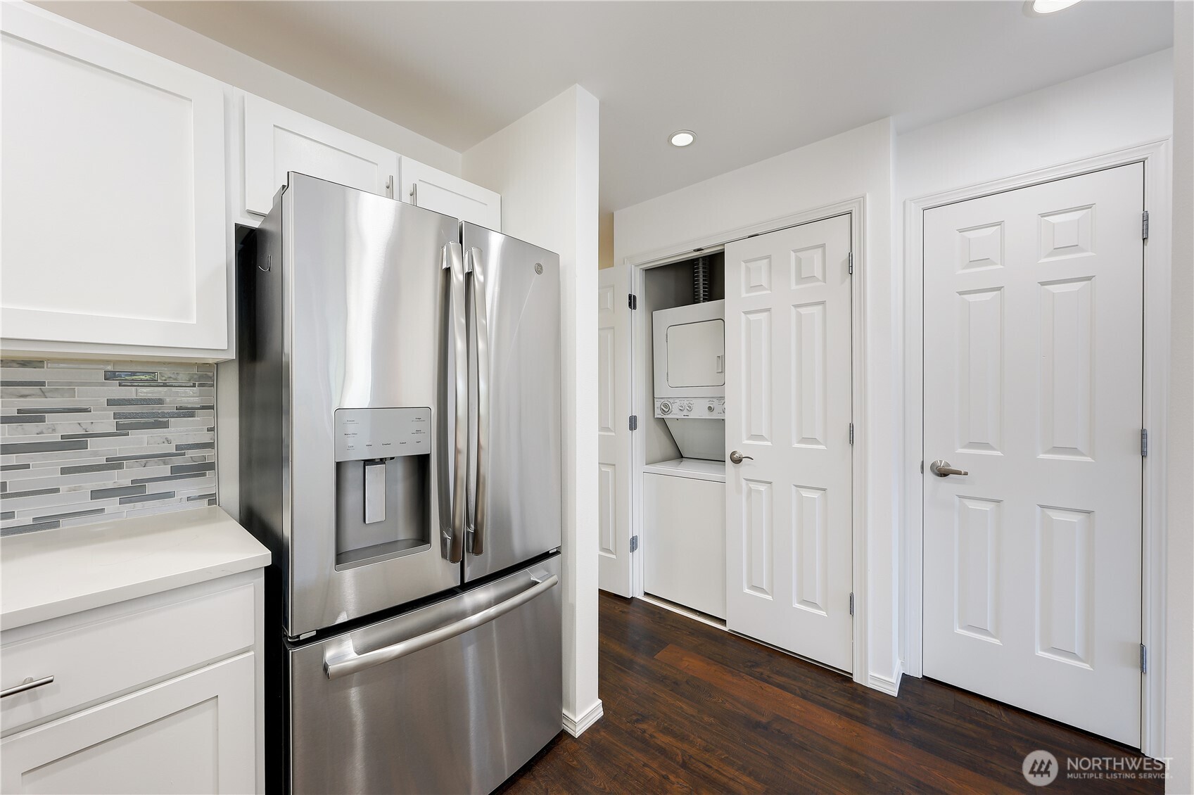 4026 Stone Way N Unit: 501