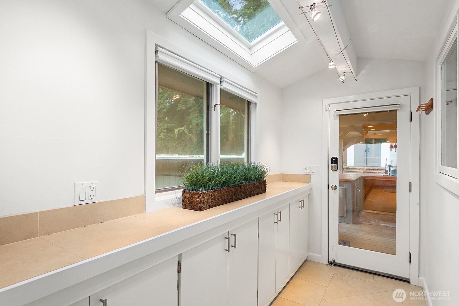 1309 NW Norcross Way