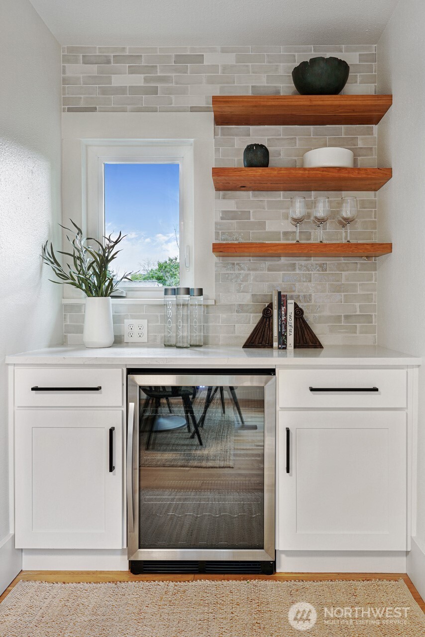 8333 Dibble Avenue NW