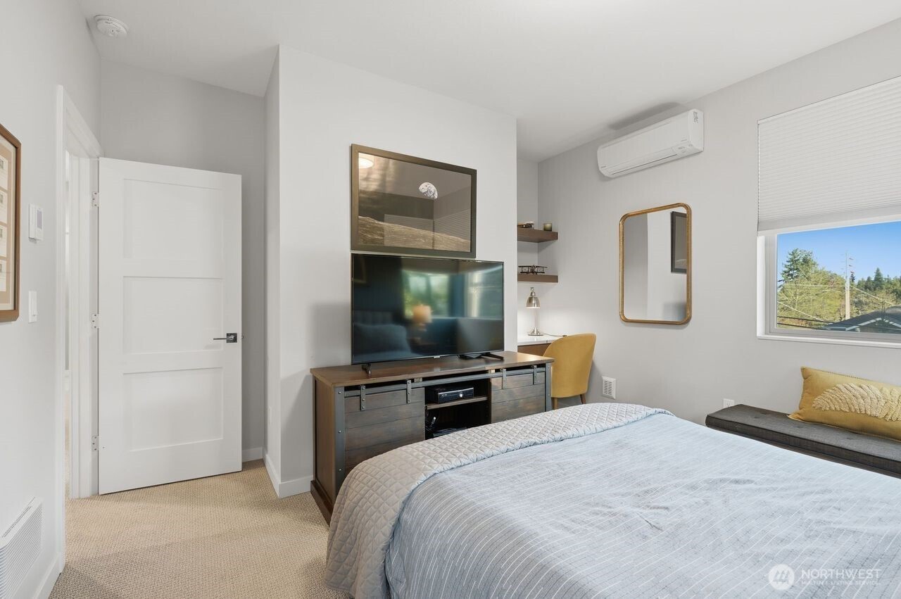 229 NE 185th Street
