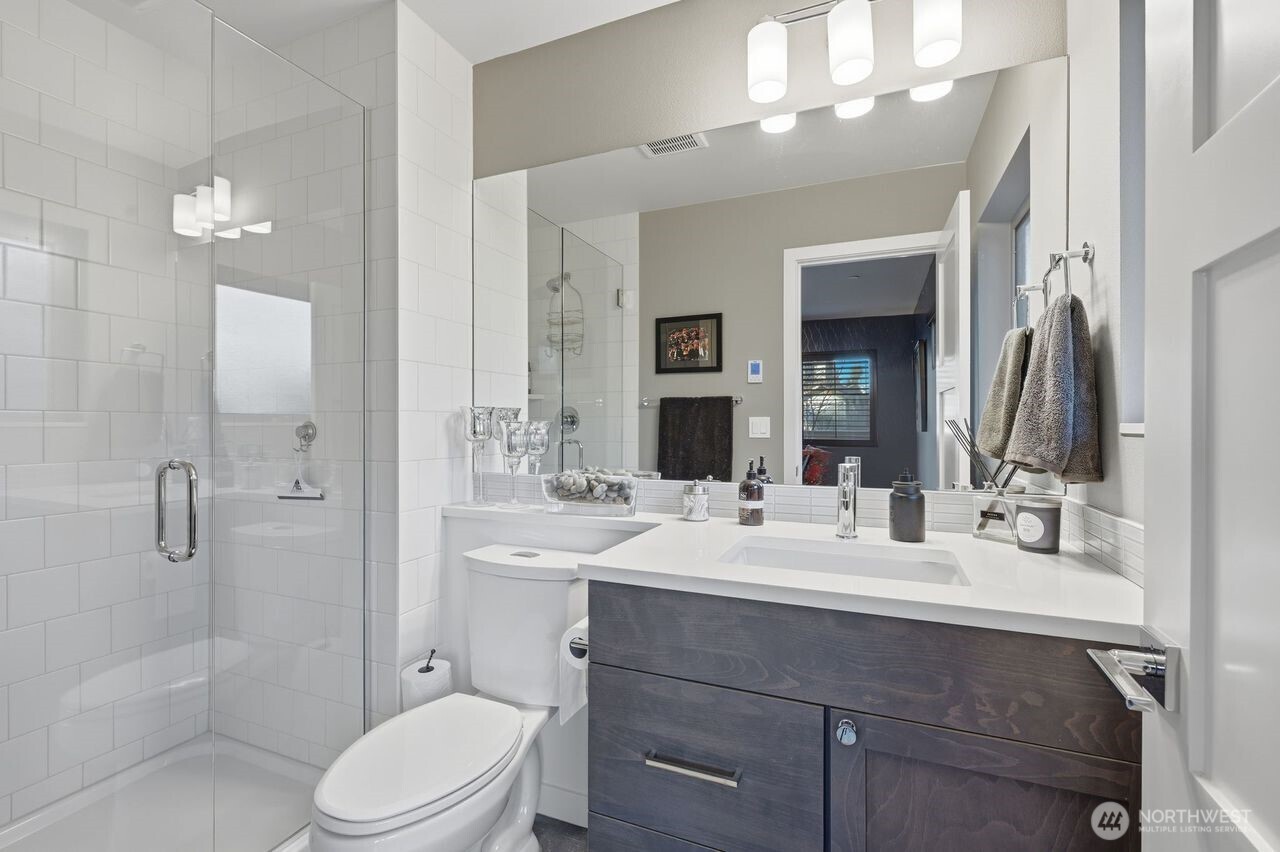 229 NE 185th Street