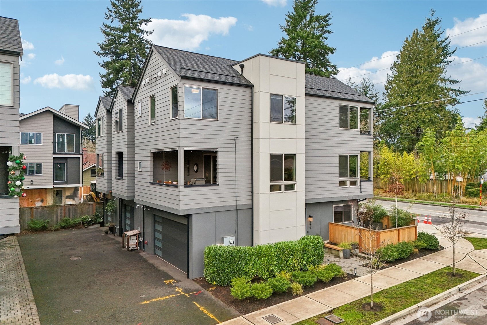 229 NE 185th Street
