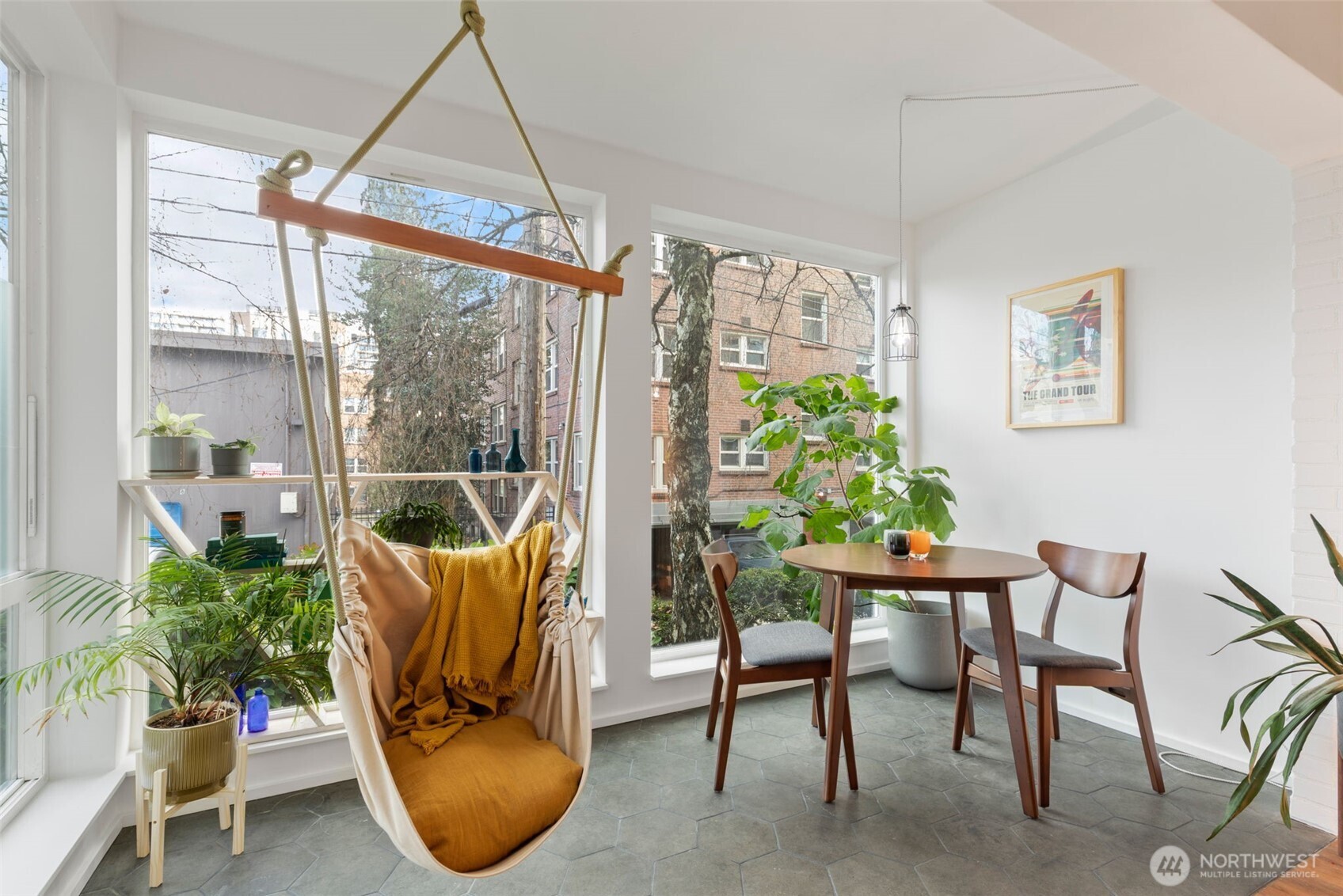 308 E Republican Street Unit: 513